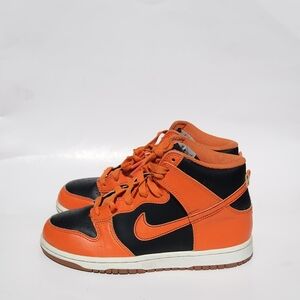 Nike Kids Black and Orange Sneakers
